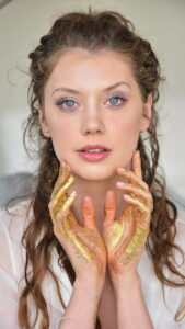 Elena Koshka Biography: Age, Height, Career, Photos & More 2025